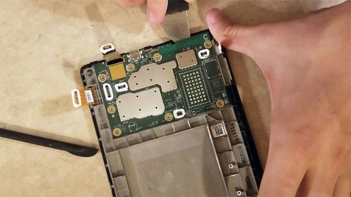 Kindle PaperWhite拆机教程关键步骤有哪些？-图1