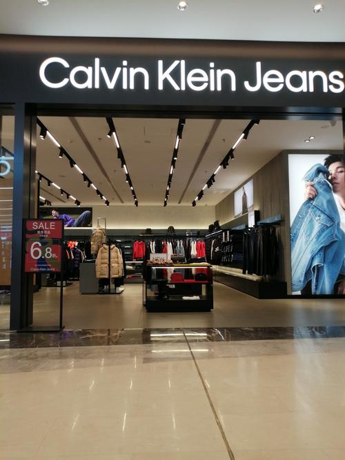 Calvin Klein品牌定位的核心策略是什么？-图3