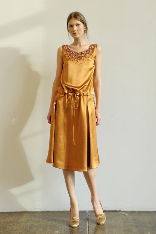 Isaac Mizrahi品牌,设计风格与市场定位如何?-图2 Isaac Mizrahi品牌,设计风格与市场定位如何?-图2