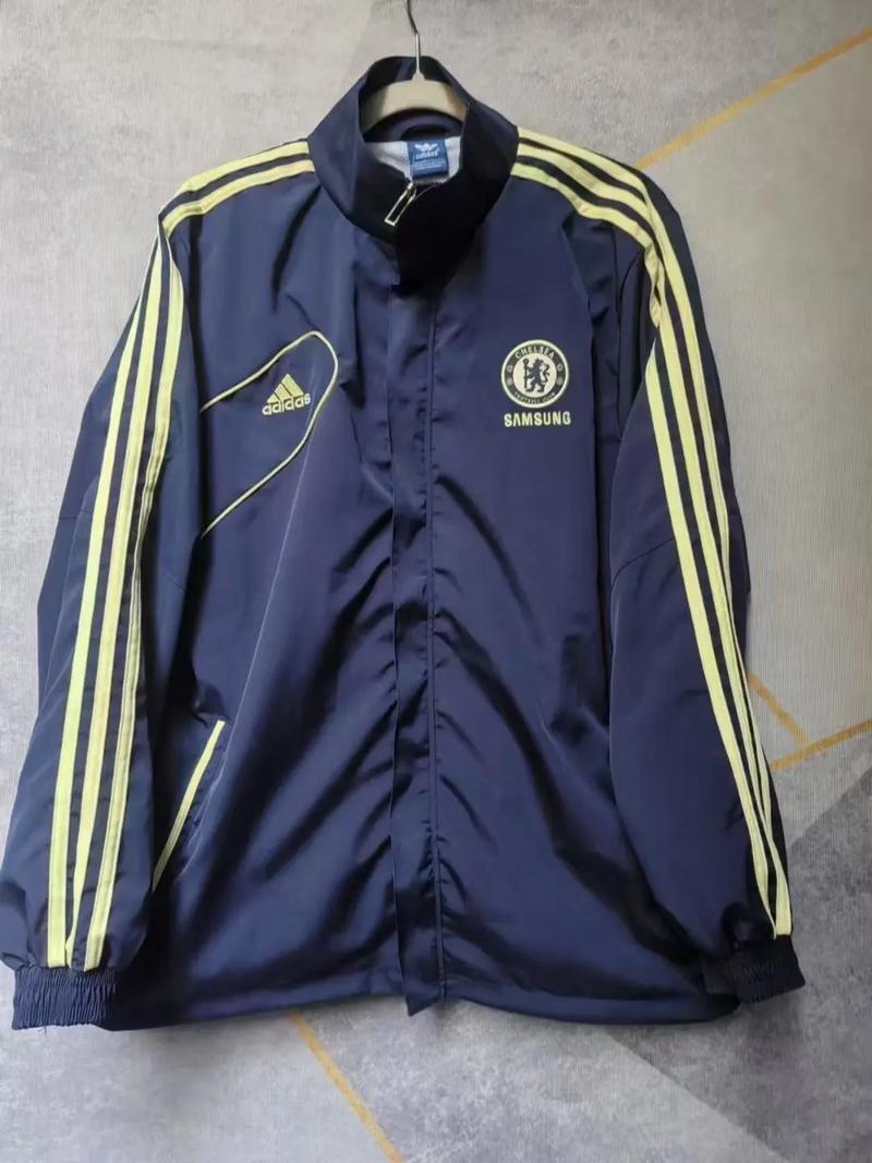 Xin Huwei衣服品牌有何独特之处？-图3