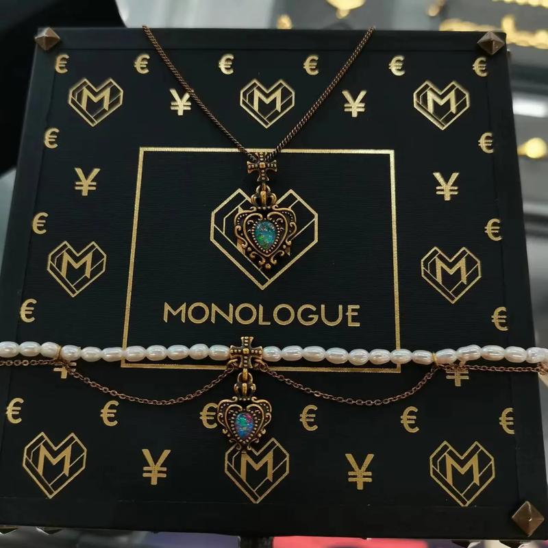 monochrome品牌有何独特魅力？-图1