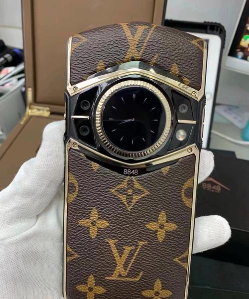 8848钛金手机是何品牌？-图3