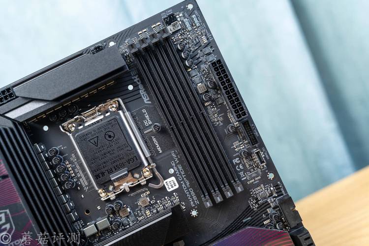 主板品牌400-700元怎么选？-图2