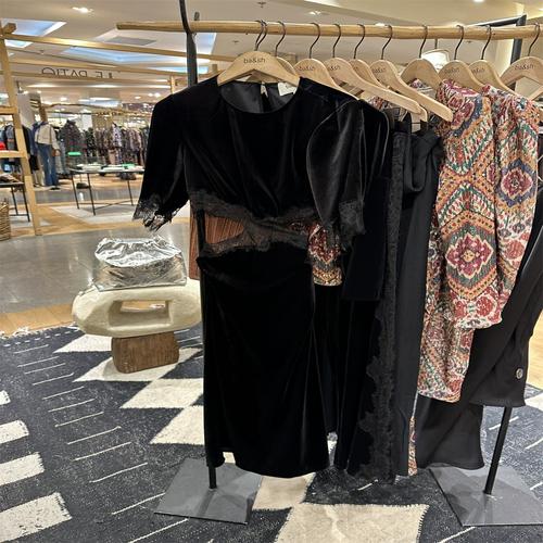 bashwan女装品牌，设计风格有何特色？-图2