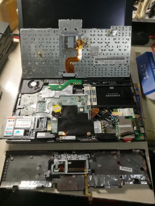 ThinkPad X201拆机教程要注意哪些关键步骤?-图1 ThinkPad X201拆机教程要注意哪些关键步骤?-图1