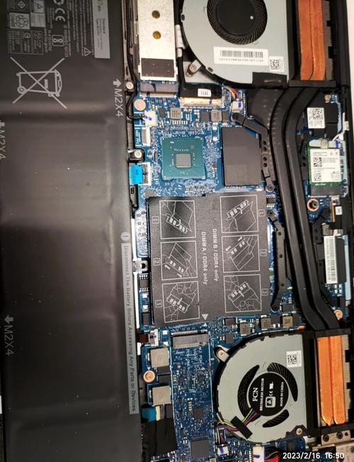 Inspiron 7520拆机步骤有哪些?-图2 Inspiron 7520拆机步骤有哪些?-图2