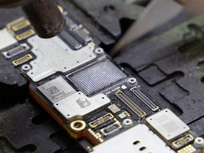 iPhone硬盘怎么换？视频教程教你操作！-图2