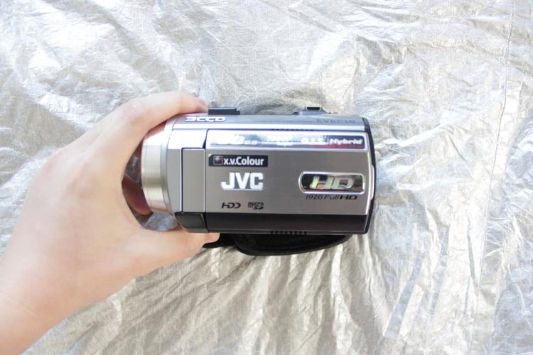 DV是哪个国家的奢侈品牌？-图1