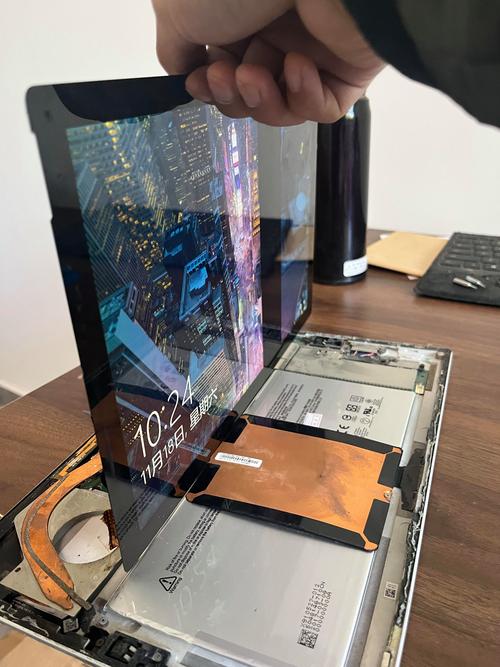 Surface Pro4换屏教程难不难？-图2