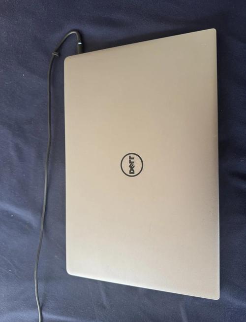 戴尔xps13硬盘品牌-图1