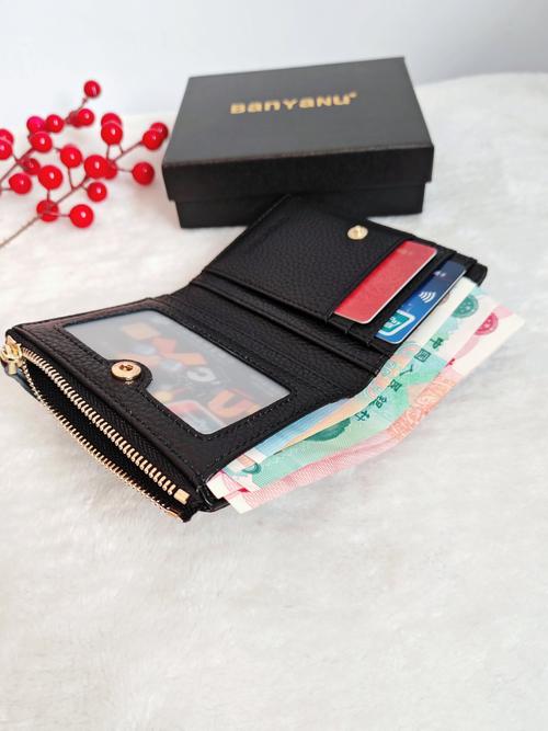 女士500元内钱包品牌有哪些推荐？-图2