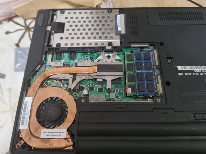 ThinkPad E40拆机步骤有哪些？-图1