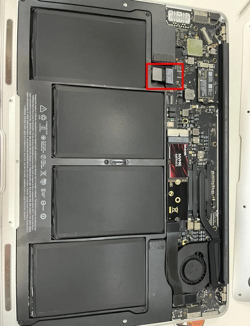 MacBook Air换屏教程，自己动手难不难？-图1