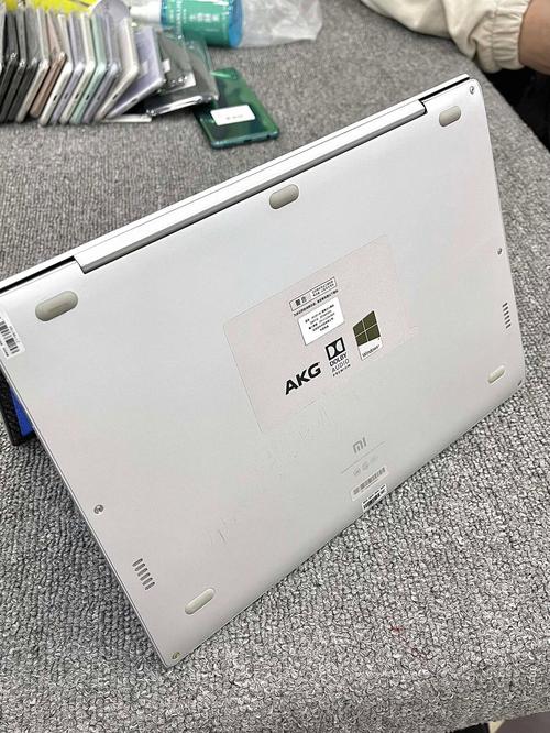 小米笔记本用的SSD是什么品牌？-图2